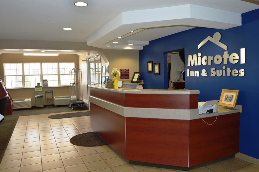 Microtel Inn And Suites By Wyndham Miami Ok Exteriér fotografie